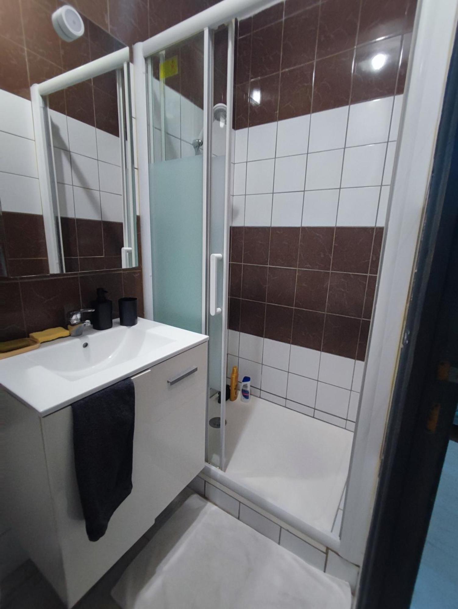 Le Calme Apartment Бурж Екстериор снимка